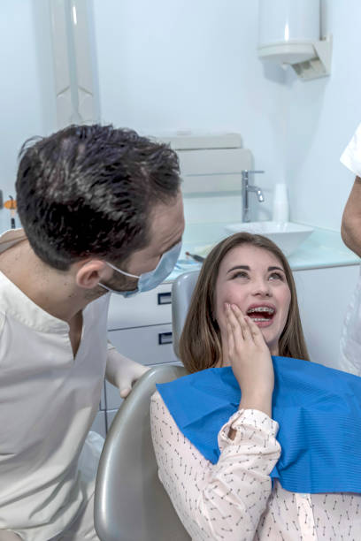 Best Broken Tooth Emergency  in Cave Springs, AR